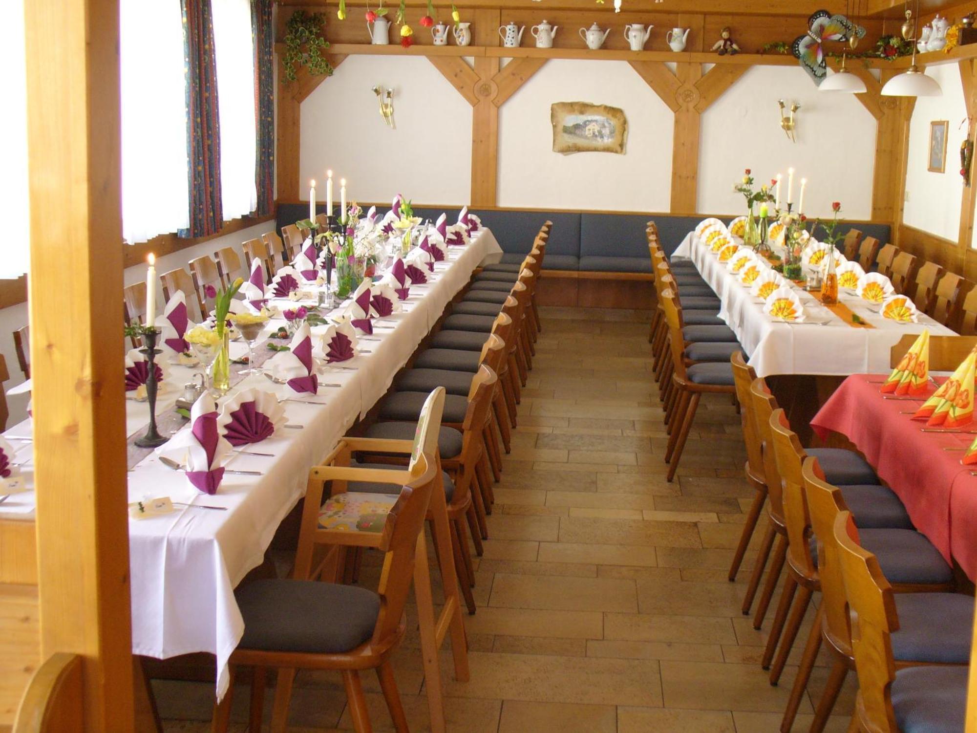 Gasthof Zum Brunnen Mörnsheim Buitenkant foto